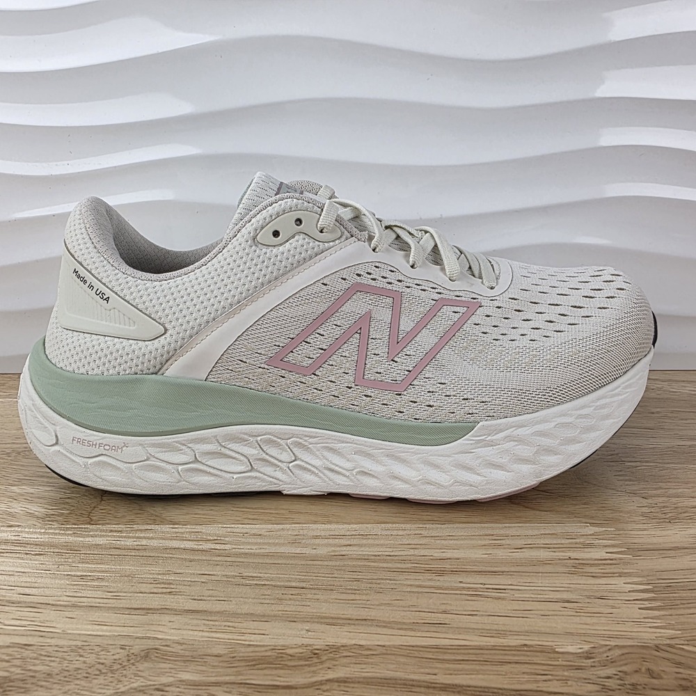 New Balance Fresh Foam X 1540v4 Sneakers Womens 10 2E Turtledove Silver Shoes